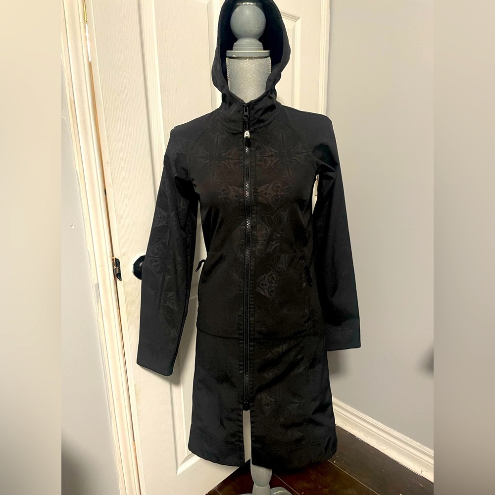 Lululemon long black rain coat size 2